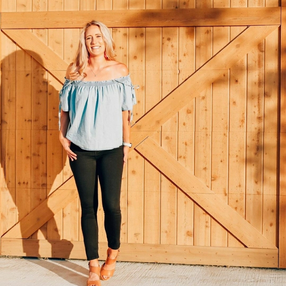 Cold shoulder chambray top